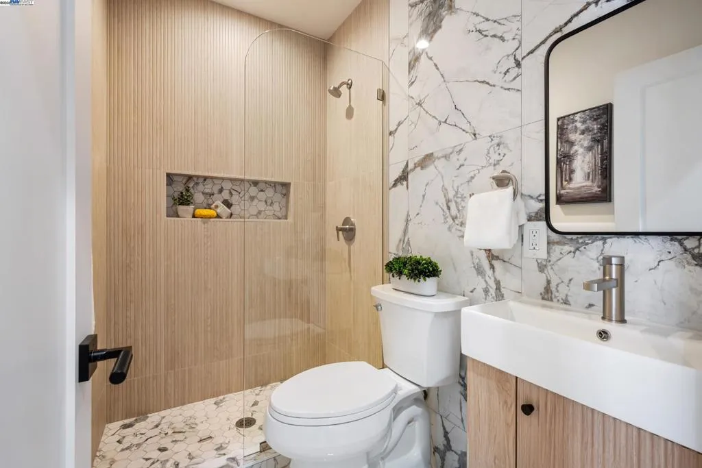 354 49th, Oakland, California 94609 home-pic-5